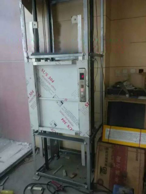 傳菜機